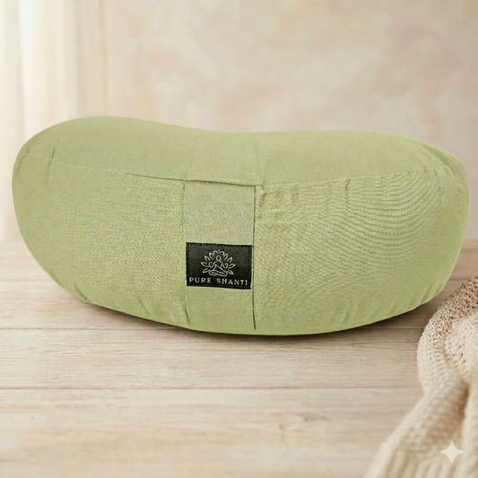 Halbmondkissen Lindgrün aus 100% Bio-Baumwolle | Gefüllt mit natürlicher Buchweizenspreu